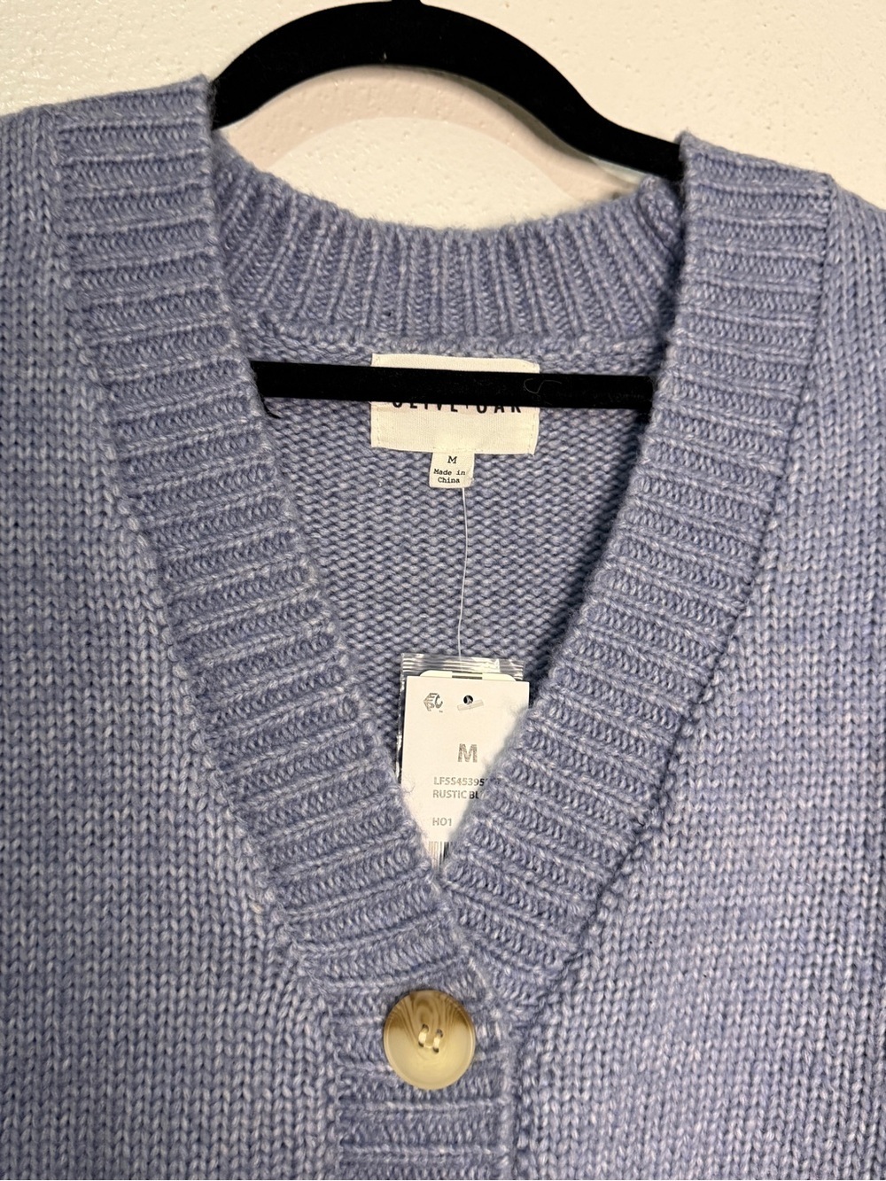 Olive + Oak Cozy V-Neck Button Cardigan Sweater - Heather Blue. Sz M. NWT. - Picture 2 of 10